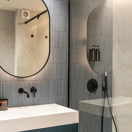 Playa Y Centro * 푸엔히롤라