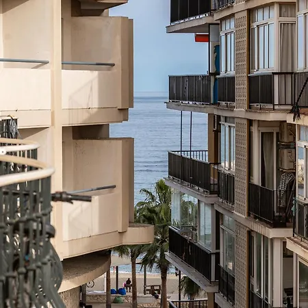 Playa Y Centro * 푸엔히롤라