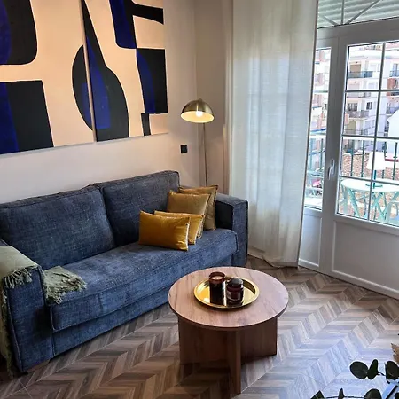 Playa Y Centro 푸엔히롤라